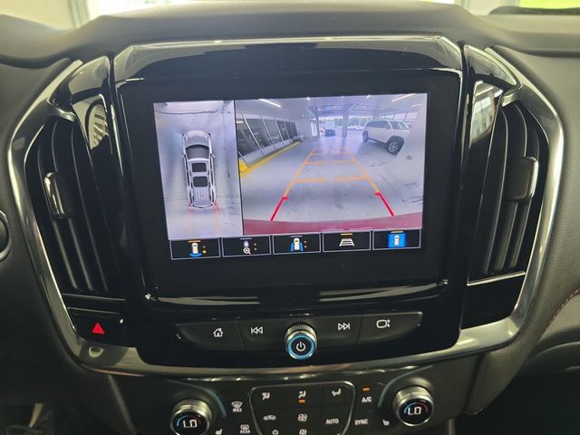 Used 2023 Chevrolet Traverse RS AWD/4WD image 17