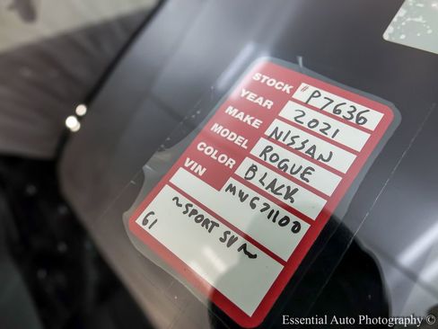 Used 2021 Nissan Rogue Sport SV image 26