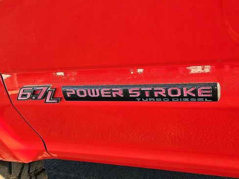 Used 2021 Ford F250 Lariat w/ Lariat Ultimate Package image 15