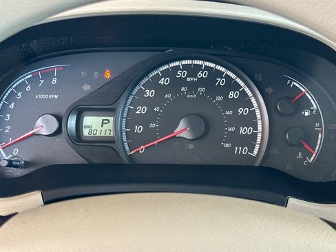 Used 2012 Toyota Sienna LE FWD image 19