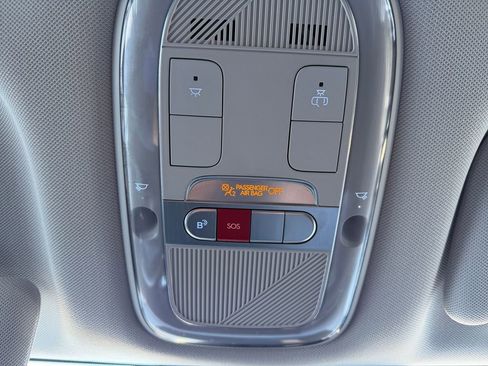 Used 2025 Hyundai Ioniq 5 SEL image 19