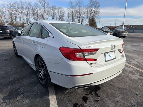 Certified 2021 Honda Accord Touring image 3