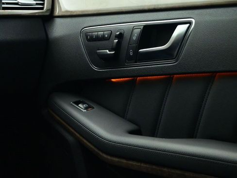 Used 2012 Mercedes-Benz E 350 4MATIC Sedan image 15