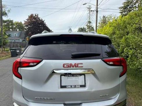 Used 2021 GMC Terrain SLT AWD/4WD image 17