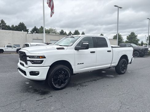 New 2025 RAM 2500 Big Horn image 3
