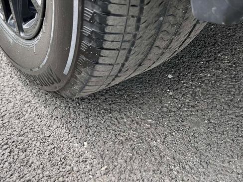 Used 2020 GMC Sierra 1500 Elevation w/ Elevation Value Package image 11