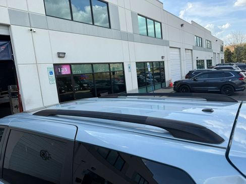 Used 2015 Toyota Sienna XLE image 16