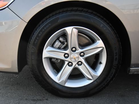 Used 2023 Chevrolet Malibu LT image 12