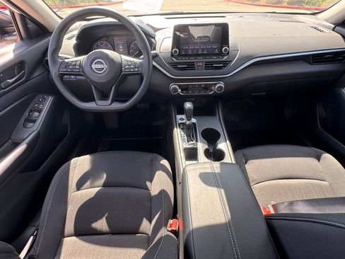 Certified 2025 Nissan Altima 2.5 S image 19
