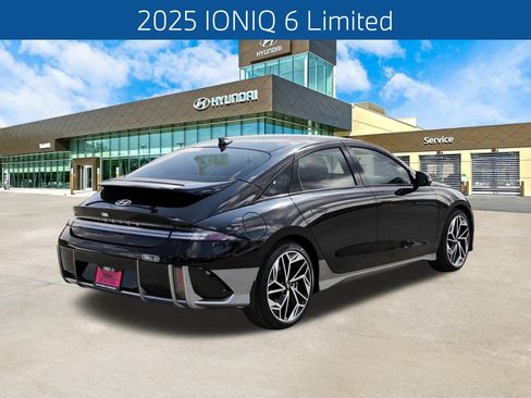 New 2025 Hyundai Ioniq 6 Limited image 5