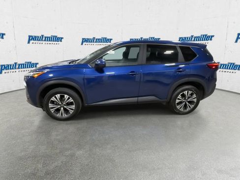 Used 2023 Nissan Rogue SV image 6