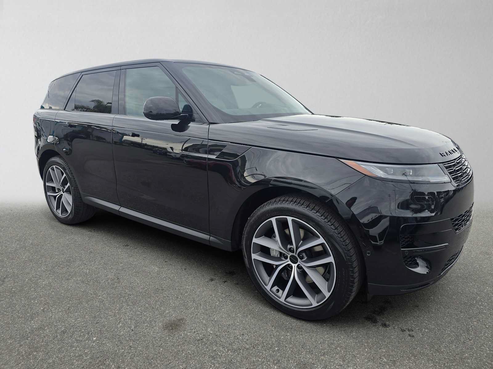 New 2027 Land Rover Range Rover Sport SE AWD/4WD image 7