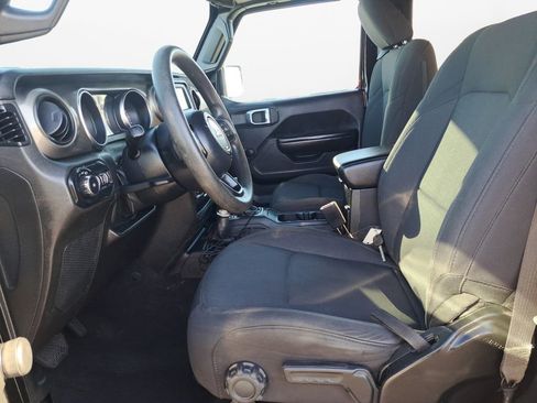Used 2019 Jeep Wrangler Sport image 18