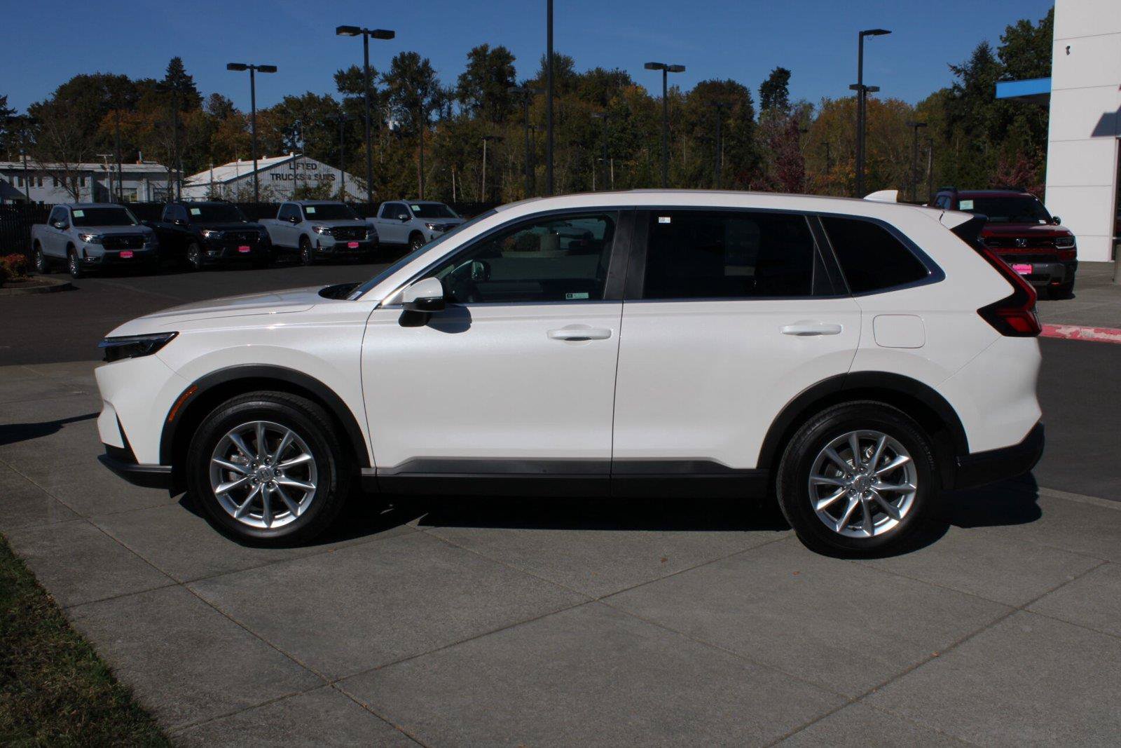Used 2026 Honda CR-V EX image 2