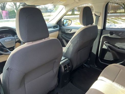 Used 2022 Ford Escape SE w/ Convenience Package image 27