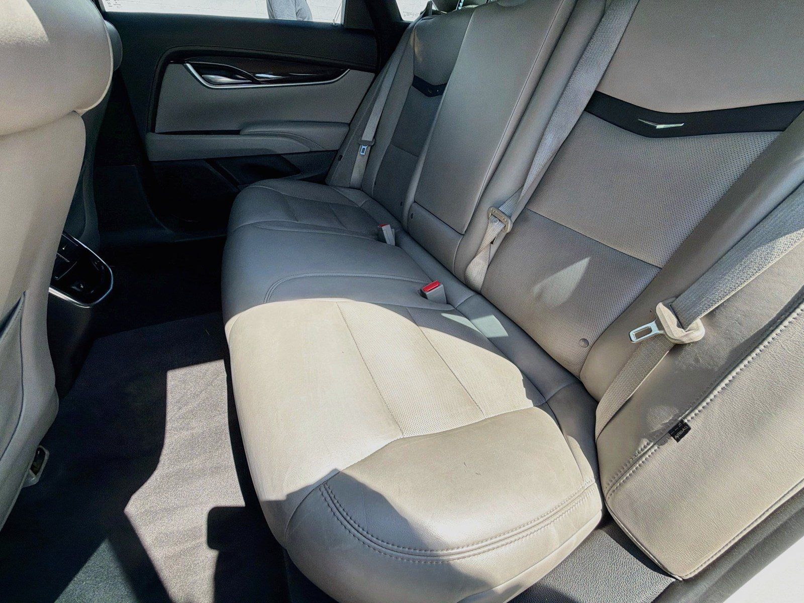 Used 2014 Cadillac XTS Luxury w/ Driver Awareness Package FWD image 12