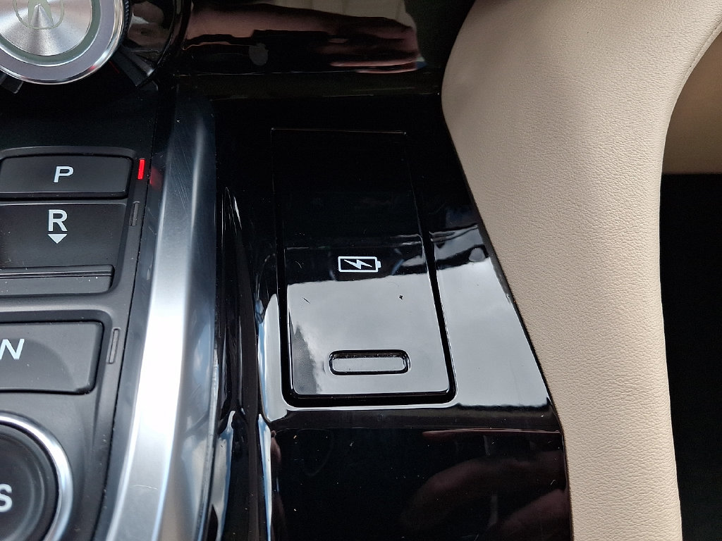 Used 2023 Acura MDX w/ Technology Package AWD/4WD image 28