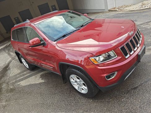 Used 2015 Jeep Grand Cherokee Laredo w/ Quick Order Package 23E AWD/4WD image 30