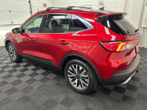 Used 2020 Ford Escape Titanium AWD/4WD image 7