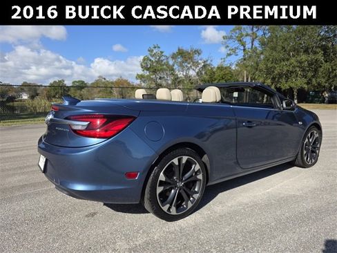 Used 2016 Buick Cascada Premium image 3