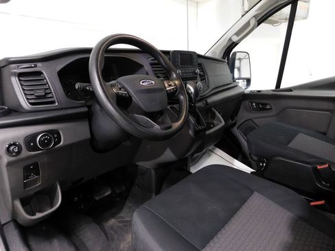 Used 2024 Ford Transit 250 Low Roof AWD w/ Exterior Upgrade Package image 29