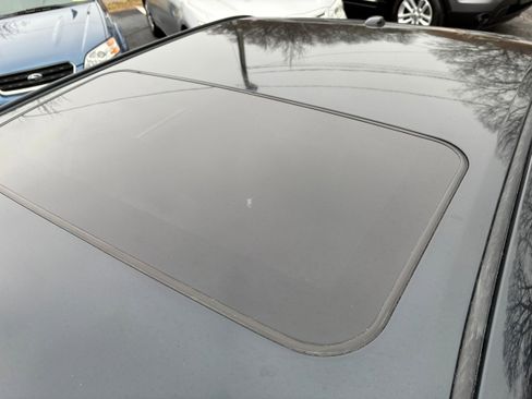 Used 2013 Toyota Camry SE w/ Leather Pkg image 9