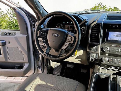 Used 2019 Ford F150 XLT w/ Equipment Group 302A Luxury AWD/4WD image 18