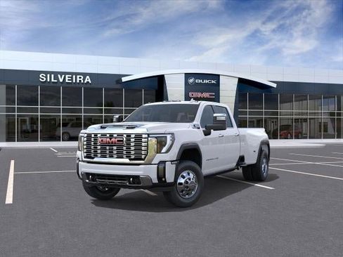 New 2026 GMC Sierra 3500 Denali w/ Denali Reserve Package image 8