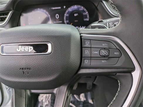 New 2025 Jeep Grand Cherokee L Laredo w/ Luxury Tech Group I image 16