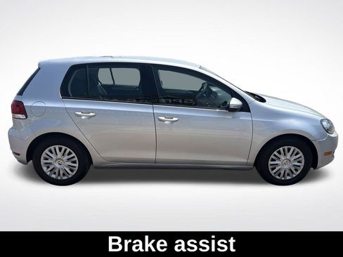 Used 2013 Volkswagen Golf 4-Door image 7