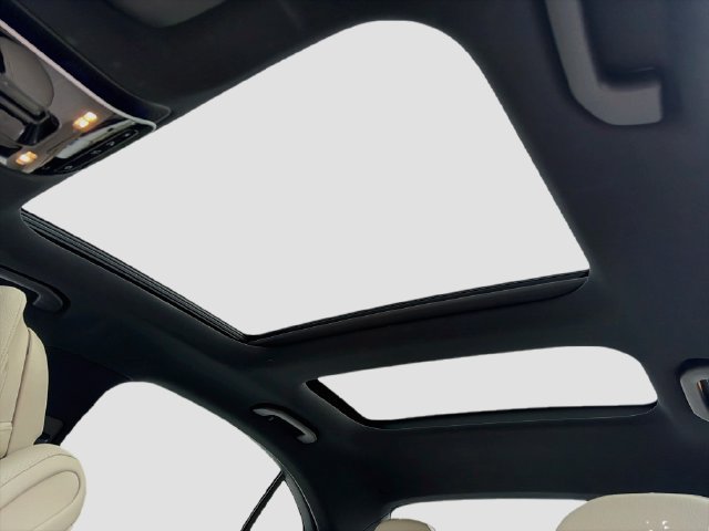 Certified 2024 Mercedes-Benz C 300 4MATIC Sedan image 12