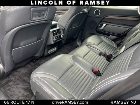 Used 2022 Land Rover Discovery HSE R-Dynamic image 16