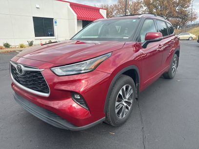 Used 2022 Toyota Highlander XLE
