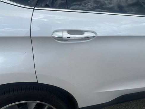 Used 2017 Ford Edge Titanium w/ Technology Package AWD/4WD image 4