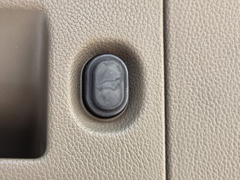 Used 2016 Chevrolet Tahoe LTZ image 30