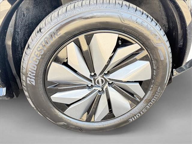 Used 2025 Nissan Ariya AWD image 16