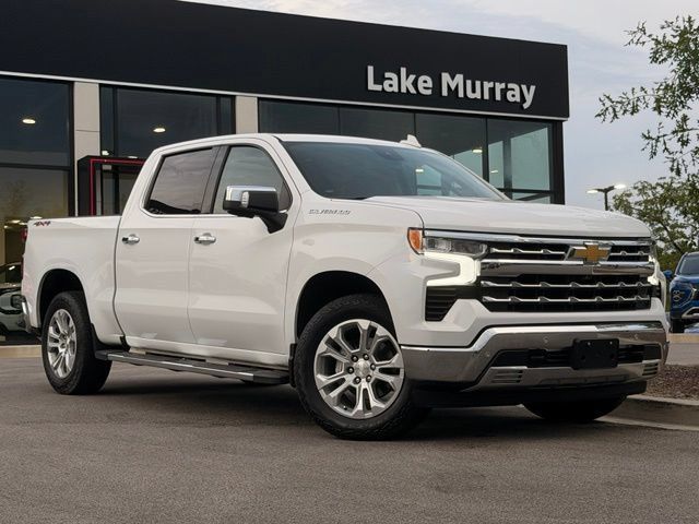 Used 2022 Chevrolet Silverado 1500 LTZ AWD/4WD image 1