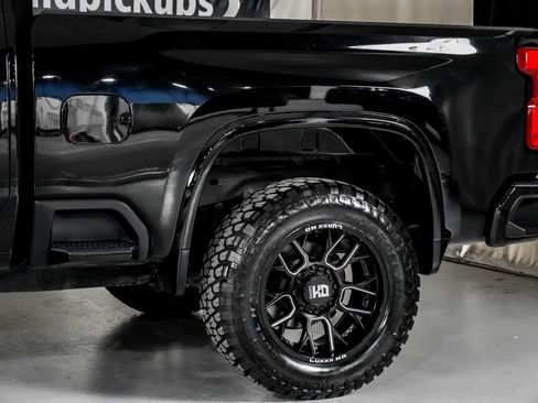 Used 2024 Chevrolet Silverado 2500 Custom w/ Custom Value Package AWD/4WD image 14