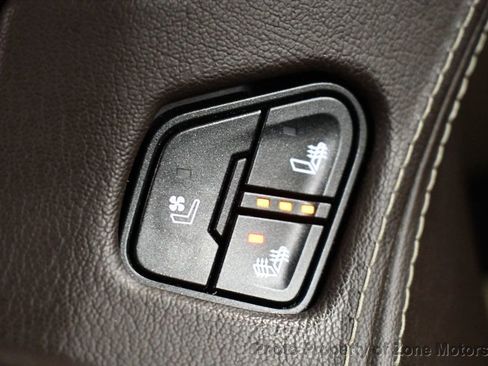 Used 2017 Chevrolet Suburban Premier image 21