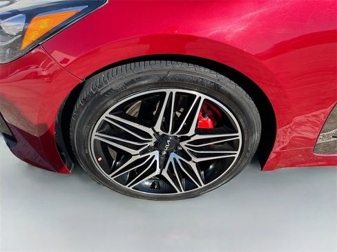 Used 2022 Kia Stinger GT2 image 32