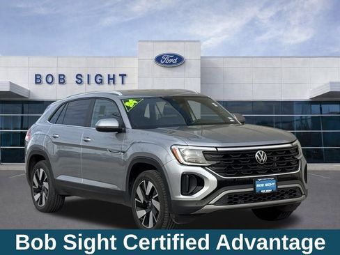 Used 2024 Volkswagen Atlas Cross Sport SE image 3