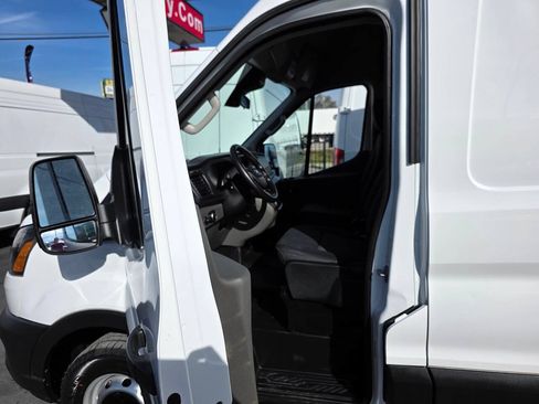 Used 2024 Ford Transit 250 148 High Roof RWD image 13