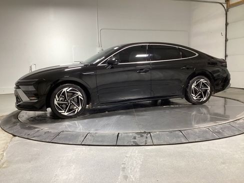 Used 2024 Hyundai Sonata SEL w/ Convenience Package image 4