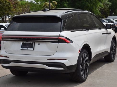 New 2026 Lincoln Nautilus Reserve w/ Jet Appearance Package image 14