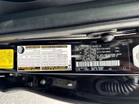 Used 2021 Lexus GX 460 Premium w/ Premium Package image 37