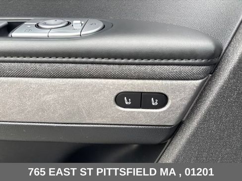Used 2024 Hyundai Ioniq 5 Limited AWD/4WD image 6