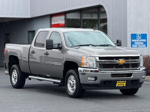 Used 2014 Chevrolet Silverado 2500 LT w/ Interior Plus Package image 1