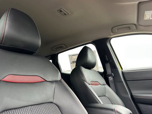 New 2026 Nissan Kicks SR image 17