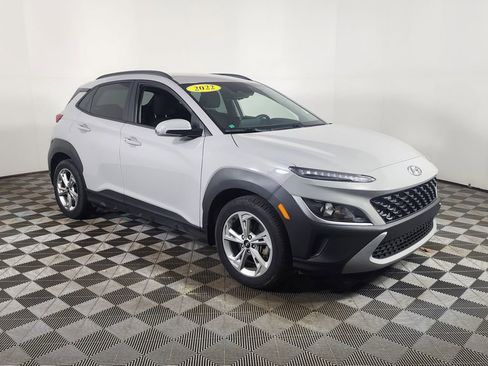 Used 2022 Hyundai Kona SEL image 1