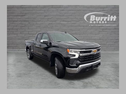 Used 2026 Chevrolet Silverado 1500 LT AWD/4WD image 1